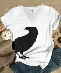 Budget ๐ PixieLady White & Black Raven V-Neck Tee - ๐ฉ Women ๐คฉ